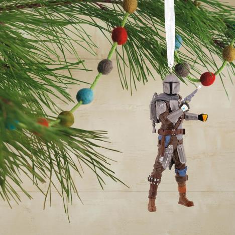 Star Wars The Mandalorian & Jetpack Hanging Resin Figure Extra Image 2